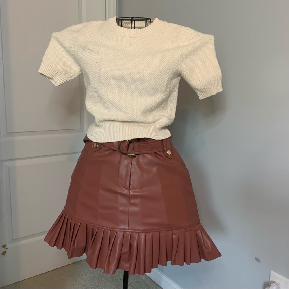 Cream Cropped Sweater